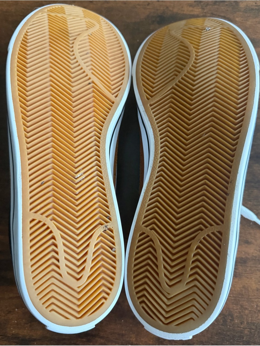 Nike Court Legacy Low White Black Gum Sneakers Youth 5.5Y / Women’s 7 - Picture 8 of 8